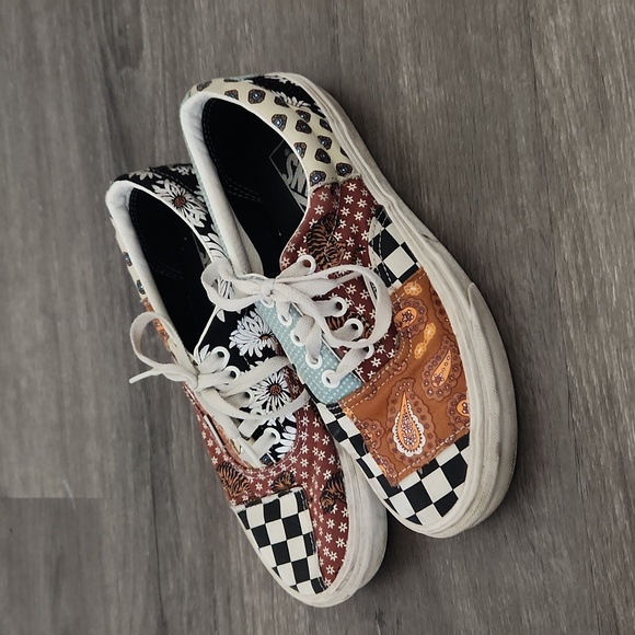 Vans Other - Vans tiger patchwork era skate shoes men's 7 or women's 8.5